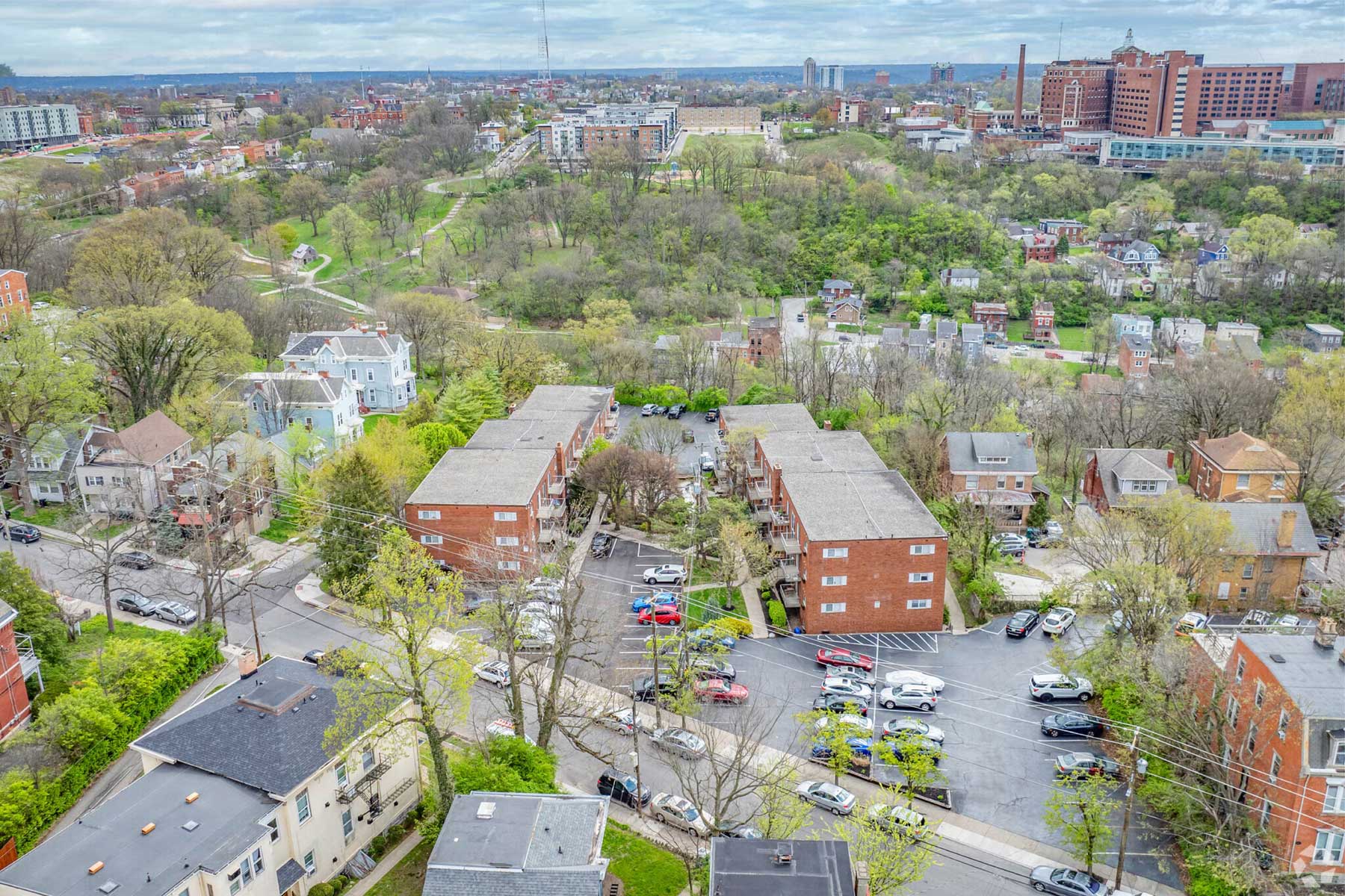 bellevue-house-apartments-full-city